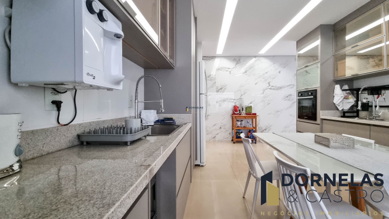 Imagem Casa com 5 Quartos à Venda, 800 m² em Guará I - Brasília Imagem Casa com 5 Quartos à Venda, 800 m² em Guará I - Brasília