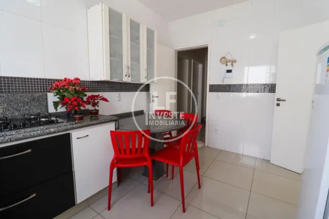 Imagem Casa com 4 Quartos à Venda, 360 m² em Jardim América - Goiânia Imagem Casa com 4 Quartos à Venda, 360 m² em Jardim América - Goiânia
