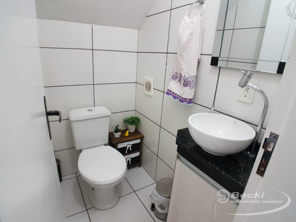 Imagem Casa com 2 Quartos à Venda, 60 m² em Petrópolis - Joinville Imagem Casa com 2 Quartos à Venda, 60 m² em Petrópolis - Joinville