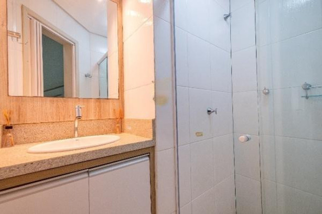 Imagem Sobrado com 3 Quartos à Venda, 160 m² em Cachoeira Do Bom Jesus - Florianópolis