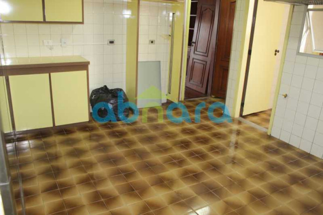Imagem Apartamento com 3 Quartos à Venda, 130 m² em Copacabana - Rio De Janeiro