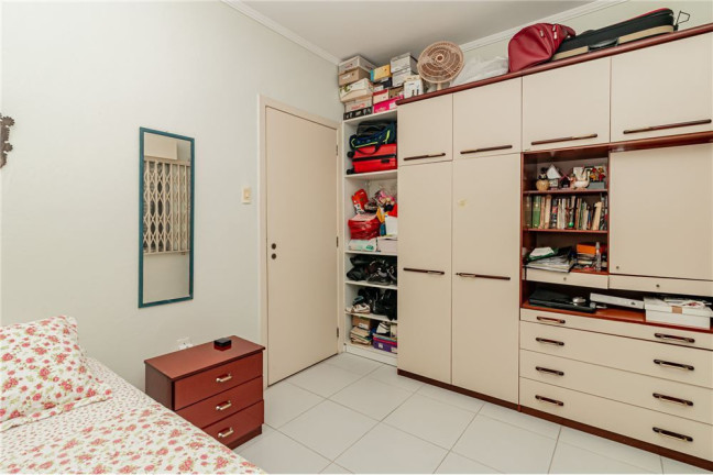 Imagem Imóvel com 2 Quartos à Venda, em Menino Deus - Porto Alegre Imagem Imóvel com 2 Quartos à Venda, em Menino Deus - Porto Alegre