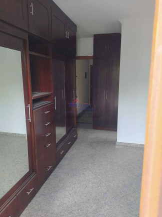 Imagem Casa com 3 Quartos à Venda, em Vila Galvão - Guarulhos Imagem Casa com 3 Quartos à Venda, em Vila Galvão - Guarulhos