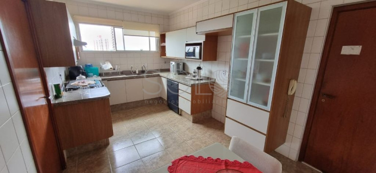 Imagem Apartamento com 3 Quartos à Venda, 192 m² em Centro - Araraquara Imagem Apartamento com 3 Quartos à Venda, 192 m² em Centro - Araraquara