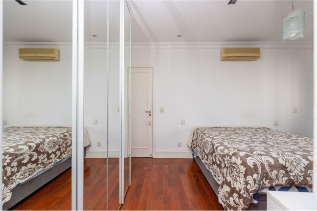 Imagem Imóvel com 2 Quartos à Venda, em Cidade Jardim - São Paulo Imagem Imóvel com 2 Quartos à Venda, em Cidade Jardim - São Paulo
