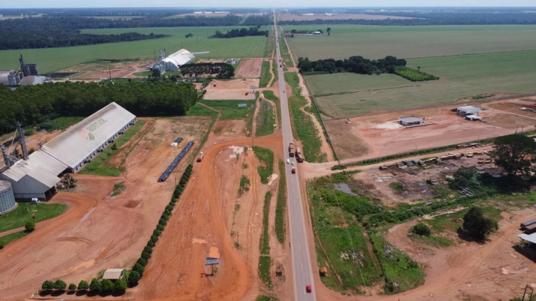 Imagem Fazenda à Venda, 4.500 m² em Distrito Industrial - Sinop Imagem Fazenda à Venda, 4.500 m² em Distrito Industrial - Sinop
