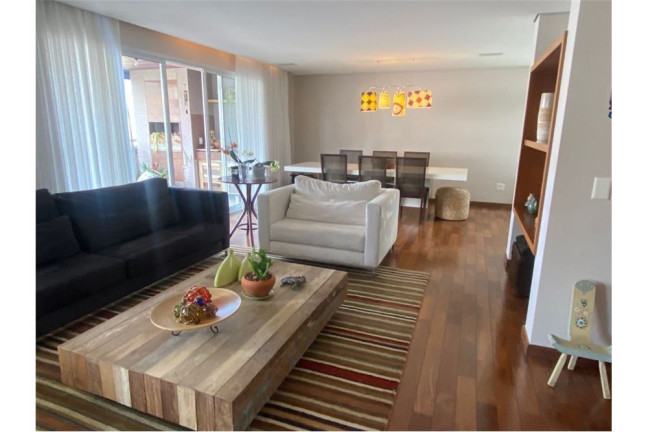 Imagem Apartamento com 3 Quartos à Venda, 200 m² em Moema - São Paulo Imagem Apartamento com 3 Quartos à Venda, 200 m² em Moema - São Paulo