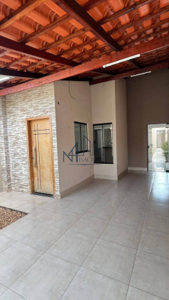 Imagem Casa com 3 Quartos à Venda, 180 m² em Setor Três Marias - Goiânia Imagem Casa com 3 Quartos à Venda, 180 m² em Setor Três Marias - Goiânia