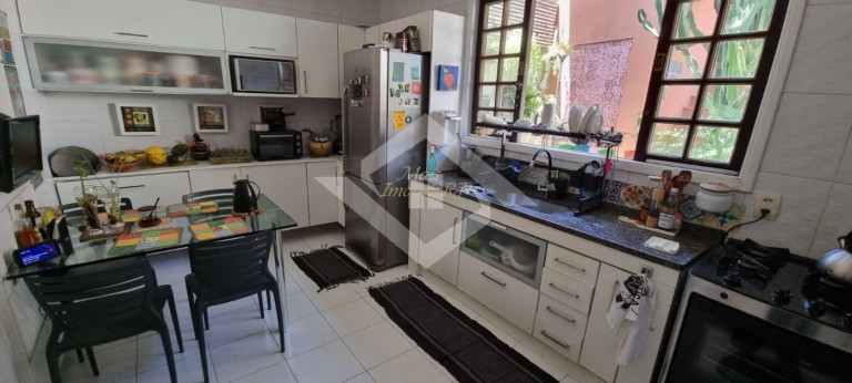Imagem Casa com 3 Quartos à Venda, 180 m² em Piratininga - Niterói Imagem Casa com 3 Quartos à Venda, 180 m² em Piratininga - Niterói