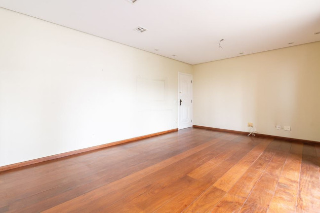 Imagem Imóvel com 3 Quartos à Venda, em Vila Andrade - São Paulo Imagem Imóvel com 3 Quartos à Venda, em Vila Andrade - São Paulo