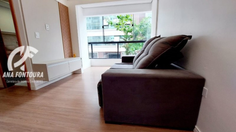 Imagem Apartamento com 2 Quartos à Venda, 74 m² em Centro - Balneário Camboriú Imagem Apartamento com 2 Quartos à Venda, 74 m² em Centro - Balneário Camboriú