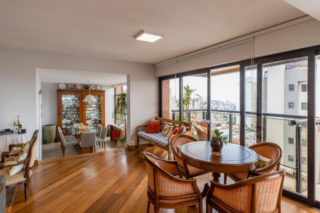 Imóvel com 4 Quartos à Venda, 226 m² em Perdizes - São Paulo