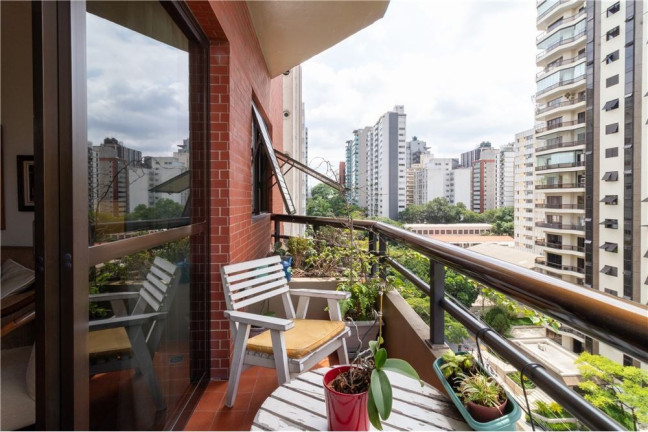 Imagem Apartamento com 3 Quartos à Venda, 143 m² em Itaim Bibi - São Paulo Imagem Apartamento com 3 Quartos à Venda, 143 m² em Itaim Bibi - São Paulo