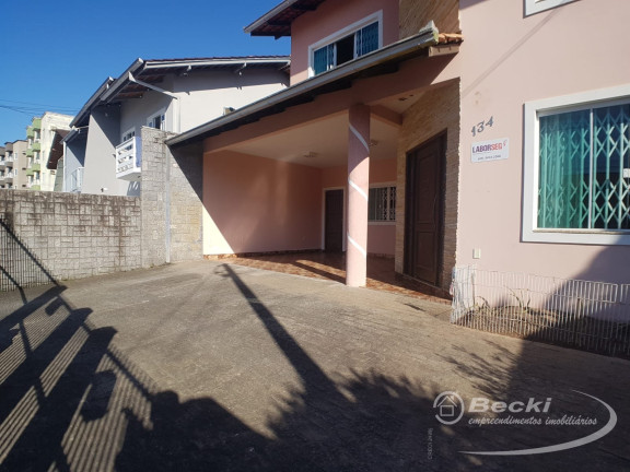 Imagem Casa com 4 Quartos à Venda, 126 m² em Itaum - Joinville Imagem Casa com 4 Quartos à Venda, 126 m² em Itaum - Joinville