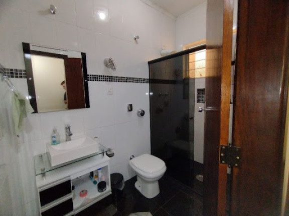 Imagem Casa com 3 Quartos à Venda, 230 m² em Jardim Simus - Sorocaba Imagem Casa com 3 Quartos à Venda, 230 m² em Jardim Simus - Sorocaba