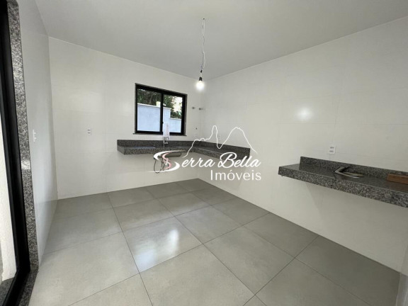 Imagem Casa com 4 Quartos à Venda, em Várzea - Teresópolis Imagem Casa com 4 Quartos à Venda, em Várzea - Teresópolis