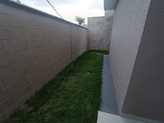 Imagem Imóvel com 
            	3             Quartos à Venda, 104 m² em 
            	Sitios Santa Luzia             - 
            	Aparecida De Goiania            