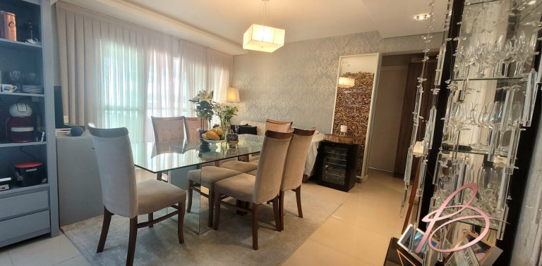 Imagem Apartamento com 2 Quartos à Venda, 66 m² em Ressacada - Itajaí
