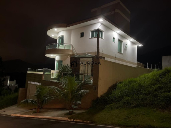Casa com 4 Quartos à Venda, 350 m² em Ariribá - Balneário Camboriú