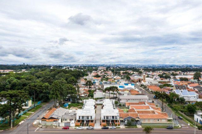 Imagem Casa com 3 Quartos à Venda, 115 m² em Boqueirão - Curitiba Imagem Casa com 3 Quartos à Venda, 115 m² em Boqueirão - Curitiba