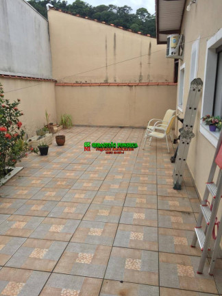 Imagem Casa com 3 Quartos à Venda, 288 m² em Massaguaçu - Caraguatatuba