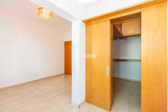 Imagem Casa com 4 Quartos à Venda, 220 m² em Bosque Da Saúde - São Paulo Imagem Casa com 4 Quartos à Venda, 220 m² em Bosque Da Saúde - São Paulo
