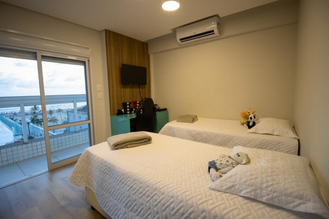 Imagem Apartamento com 4 Quartos à Venda, 213 m² em Canto Do Forte - Praia Grande