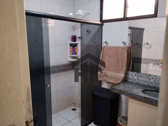 Imagem Casa com 4 Quartos à Venda, 220 m² em Arruda - Recife