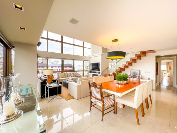 Imagem Apartamento com 3 Quartos à Venda, 177 m² em Moinhos De Vento - Porto Alegre