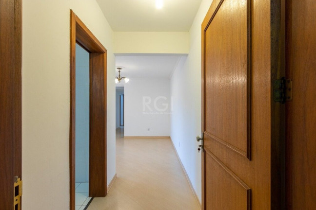 Imagem Imóvel com 3 Quartos à Venda, em Tristeza - Porto Alegre Imagem Imóvel com 3 Quartos à Venda, em Tristeza - Porto Alegre