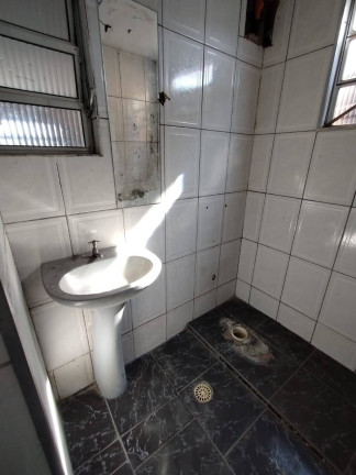 Imagem Casa com 1 Quarto para Alugar,  em Taboão - Diadema