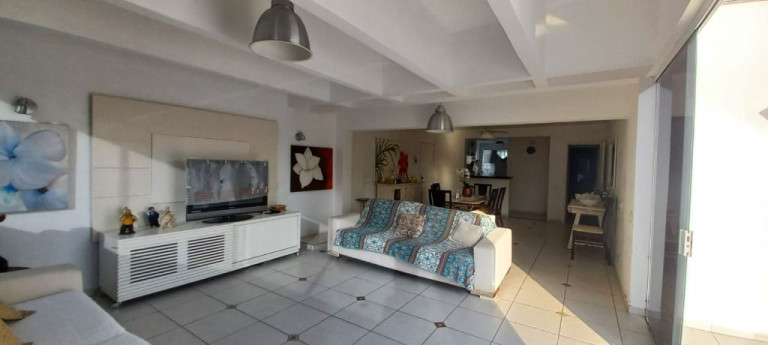 Imagem Cobertura com 3 Quartos à Venda, 190 m² em Tombo - Guarujá