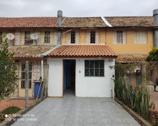 Imagem Casa com 3 Quartos à Venda,  em Restinga - Porto Alegre