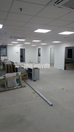 Imóvel Comercial à Venda ou Locação, 200 m² em Brooklin Paulista - São Paulo