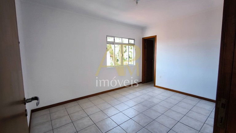 Imagem Casa com 3 Quartos à Venda, 285 m² em Canto - Florianópolis Imagem Casa com 3 Quartos à Venda, 285 m² em Canto - Florianópolis