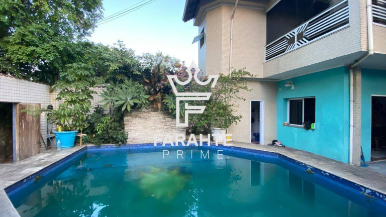 Imagem Sobrado com 3 Quartos à Venda, 189 m² em Aparecida - Santos