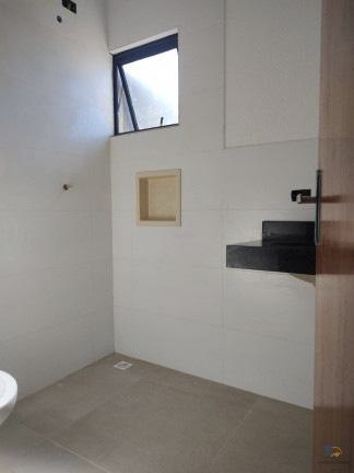 Imagem Casa com 2 Quartos à Venda, 55 m² em Balneário Dos Golfinhos - Caraguatatuba