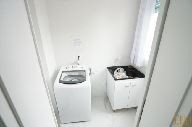 Imagem Apartamento com 2 Quartos à Venda, 88 m² em Meia Praia - Itapema Imagem Apartamento com 2 Quartos à Venda, 88 m² em Meia Praia - Itapema