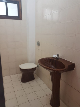 Imagem Casa com 5 Quartos à Venda, 250 m² em Centro - Balneário Camboriú Imagem Casa com 5 Quartos à Venda, 250 m² em Centro - Balneário Camboriú