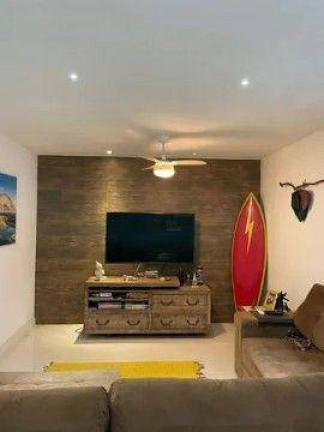 Imagem Casa com 4 Quartos à Venda, 250 m² em Serra Grande - Niterói Imagem Casa com 4 Quartos à Venda, 250 m² em Serra Grande - Niterói