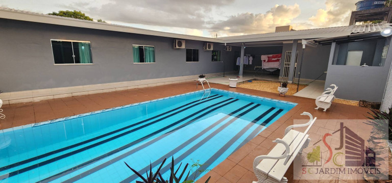 Imagem Casa com 4 Quartos à Venda, 283 m² em Adrianópolis - Manaus