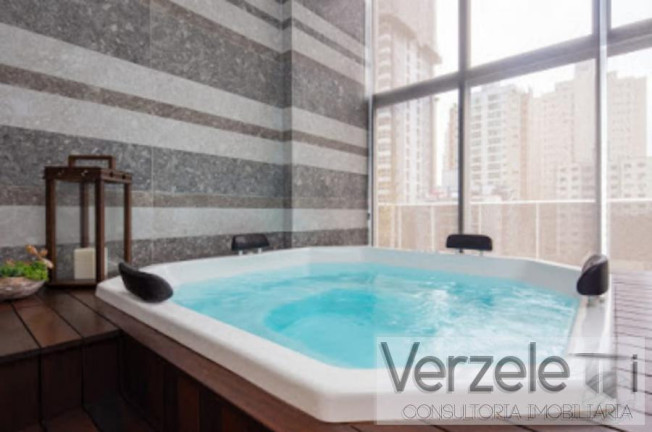 Imagem Apartamento com 4 Quartos à Venda, 143 m² em Centro - Balneário Camboriú Imagem Apartamento com 4 Quartos à Venda, 143 m² em Centro - Balneário Camboriú