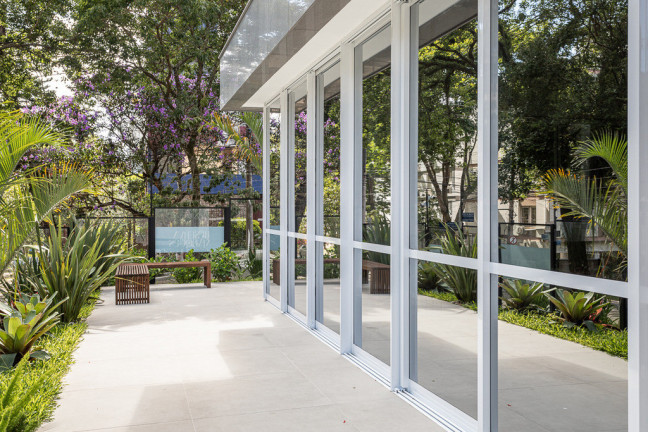 Imagem Imóvel com 3 Quartos à Venda, 112 m² em Auxiliadora - Porto Alegre Imagem Imóvel com 3 Quartos à Venda, 112 m² em Auxiliadora - Porto Alegre