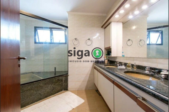 Imagem Apartamento com 4 Quartos à Venda, 247 m² em Moema - São Paulo Imagem Apartamento com 4 Quartos à Venda, 247 m² em Moema - São Paulo