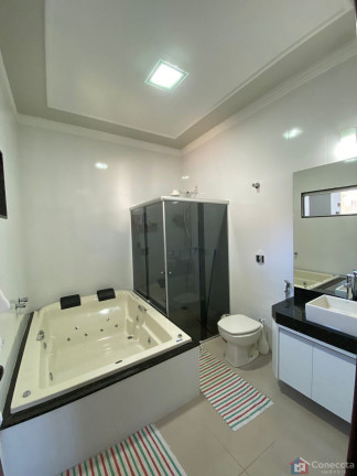 Imagem Casa com 3 Quartos à Venda, 175 m² em Jardim Califórnia - Patos De Minas