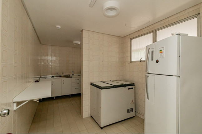 Imagem Apartamento com 1 Quarto à Venda, 50 m² em Centro Histórico - Porto Alegre Imagem Apartamento com 1 Quarto à Venda, 50 m² em Centro Histórico - Porto Alegre