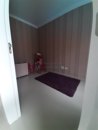 Imagem Casa com 3 Quartos à Venda, 140 m² em Pinheirinho - Curitiba