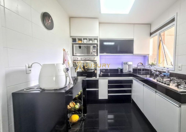 Imagem Imóvel com 3 Quartos à Venda, 137 m² em Vila Da Serra - Nova Lima Imagem Imóvel com 3 Quartos à Venda, 137 m² em Vila Da Serra - Nova Lima