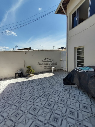 Imagem Casa com 2 Quartos à Venda, 200 m² em Jardim Aeroporto - Guaratinguetá Imagem Casa com 2 Quartos à Venda, 200 m² em Jardim Aeroporto - Guaratinguetá