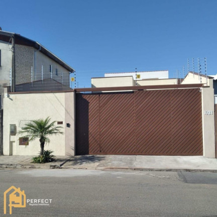 Imagem Casa com 3 Quartos à Venda, 124 m² em Residencial Estoril - Taubaté Imagem Casa com 3 Quartos à Venda, 124 m² em Residencial Estoril - Taubaté